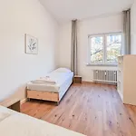 Apartment Tolstov - 300m2 Loft With 7 - 15 Min Messe Dus & Old Town Dus *