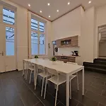 Tolstov - 300m2 Loft With 7 - 15 Min Messe Dus & Old Town Dus Apartment *