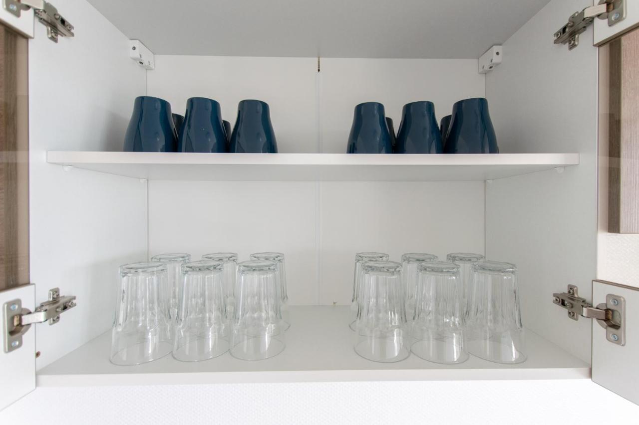 Tolstov - 300m2 Loft With 7 - 15 Min Messe Dus & Old Town Dus