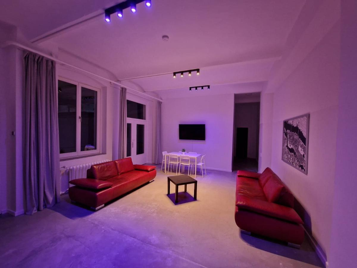 Raj Living - 300m2 Loft With 7 - 15 Min Messe Dus & Old Town Dus Apartment Düsseldorf