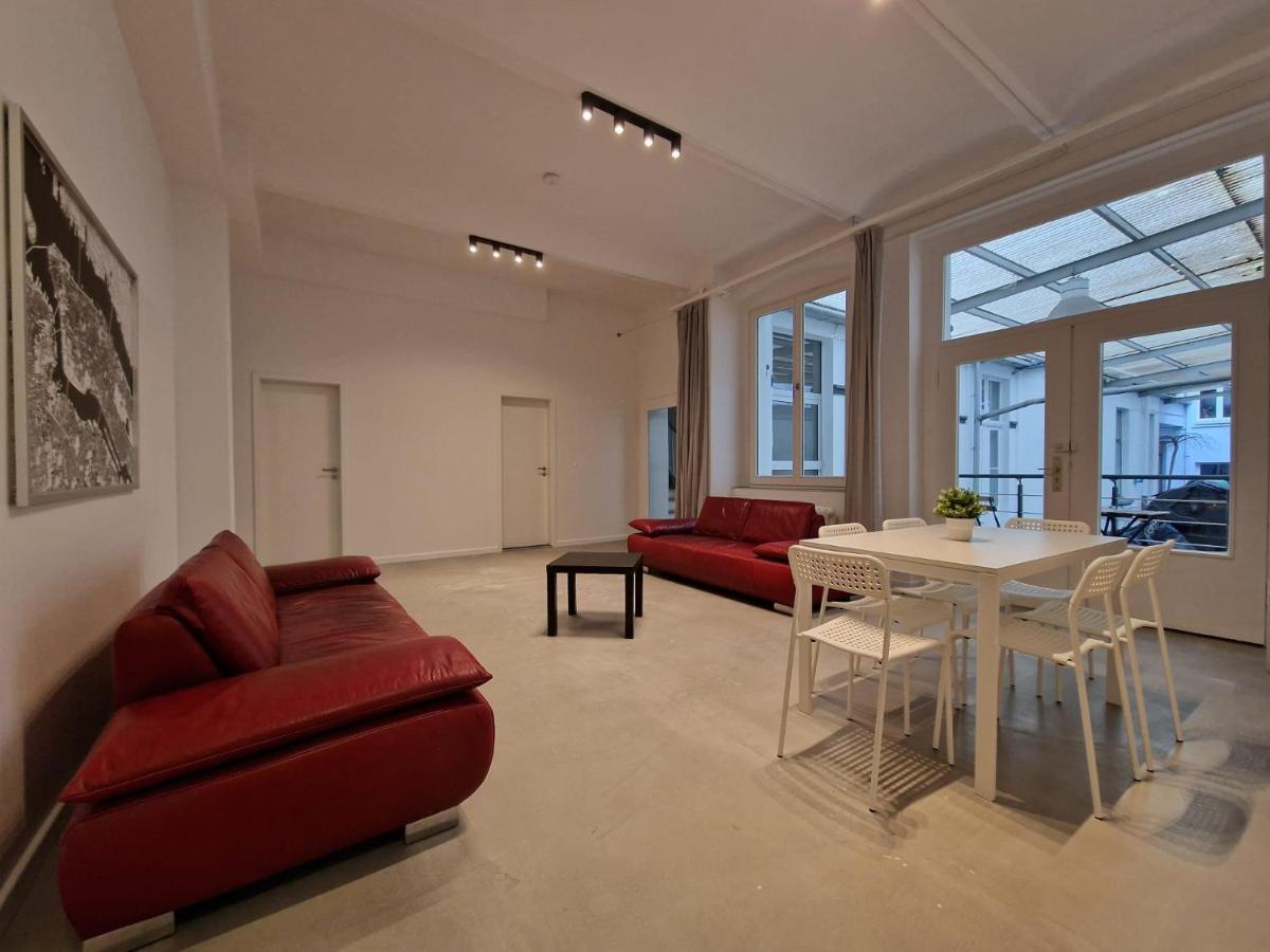 Tolstov - 300m2 Loft With 7 - 15 Min Messe Dus & Old Town Dus *