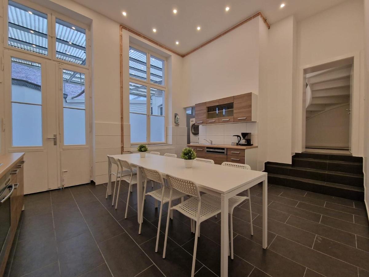 Raj Living - 300m2 Loft With 7 - 15 Min Messe Dus & Old Town Dus Apartment *