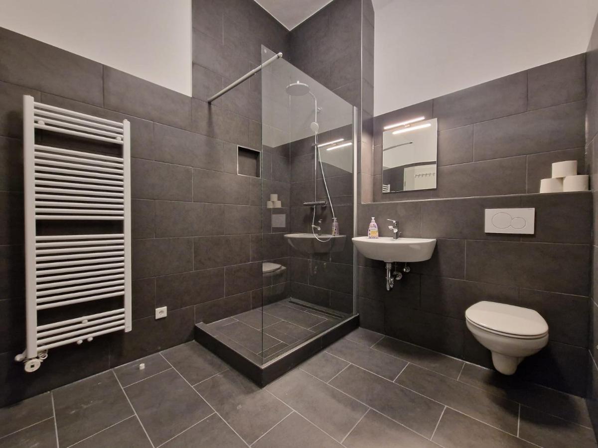 Apartment Raj Living - 300m2 Loft With 7 - 15 Min Messe Dus & Old Town Dus