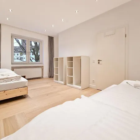 Apartment Tolstov - 300m2 Loft With 7 - 15 Min Messe Dus & Old Town Dus